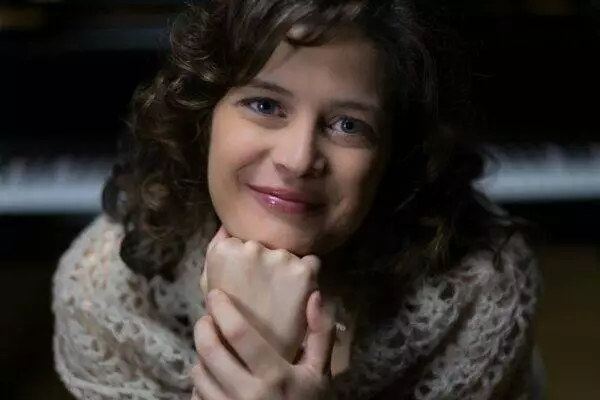 sabine 1 600x400