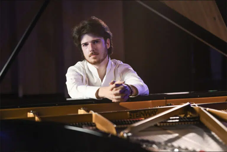 dimitri 2 768x515