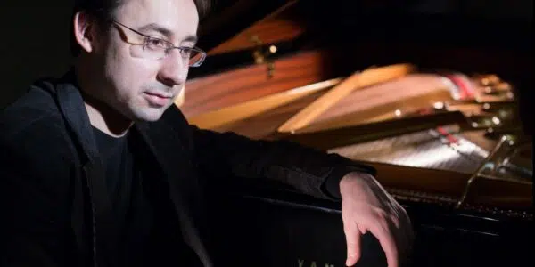 KOBRINPIANO 1000x500 1 600x300